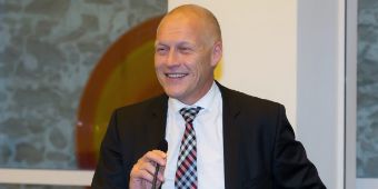 Vorsitzender der Asklepios Konzerngeschäftsführung Dr. Wolfram Vorsitzender der Asklepios Konzerngeschäftsführung Dr. Wolfram