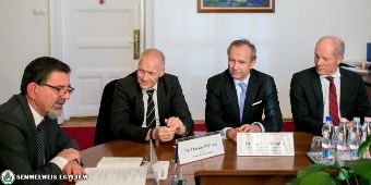 Prof. Dr. Szél mit Dr. Wolfram, Prof. Dr. Oldhafer und Dr. Jermann Prof. Dr. Szél mit Dr. Wolfram, Prof. Dr. Oldhafer und Dr. Jermann