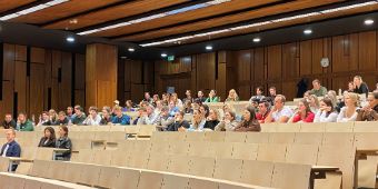 ACH Roadshow Budapest Hörsaal  quer