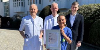 DDG-Urkundenübergabe_2