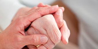 Palliative care bild: asklepios-haende-1