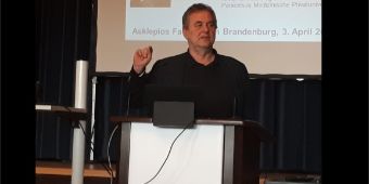 Prof. Dr. med. Dipl.-Psych Frank Erbguth Prof. Dr. med. Dipl.-Psych Frank Erbguth