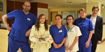 Christkind Christina besucht das Krankenhaus Christkind Christina besucht das Krankenhaus