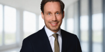 Dr. Bastian Sabel Dr. Bastian Sabel
