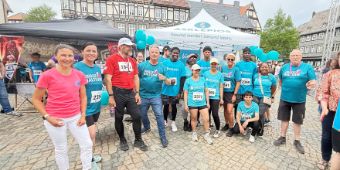 Erfolgreicher Tag beim #GoslarerAltstadtlauf für Asklepios : Mehr als 28 Läuferinnen und Läufer der Asklepios #Harzkliniken liefen an diesem Sonntag in Goslar mit, auch bei den 4,8 km Volksläufen, von Asklepios mitgesponsert! Kollegin Hanna Fehlhaber war dort schnellste Frau mit 18 Minuten, 43 Sekunden! Beim 9,6 km Lauf war sie m ebenso erfolgreich! Hanna Fehlhaber triumphierte in starken 38:16 Min, wurde Gesamtsechste. Zwei Rekorde!