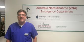 Gibt Rat beim Thema Hitze: Dr. med. Jürgen Kluth, Chefarzt der Klinik für Akut- und Notfallmedizin, Zentrale Notaufnahme (ZNA) der Asklepios Harzkliniken 