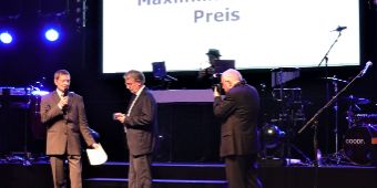 Prof. Dr. Dieckmann wurde mit dem Maximilian Nitze-Preis geehrt