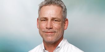 BILD: Portrait Chefarzt Prof. Ralf Eberhardt