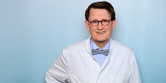 Portraitbild Prof. Dr. med. Mathias Vierbuchen, Chefarzt Pathologie Asklepios Klinik St. Georg