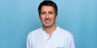 Text: 2025-04-01_Dr. Thiel
