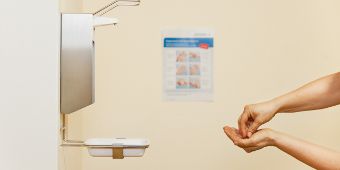 Händedesinfektion, Asklepios Klinik Hohwald Bild: Händedesinfektion