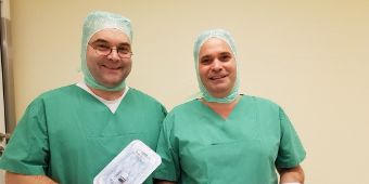 BUS v.l.n.r.: Sektionsleiter Frank Garbe und Chefarzt PD Dr. Thilo Schwandner