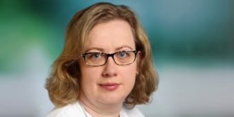 Funktionsoberärztin Eva-Maria Zitzmann referierte an der Asklepios Klinik Oberviechtach