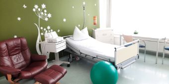 Patientenzimmer grün