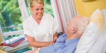 im Patientenzimmer 1