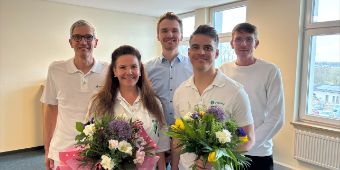 Bild: Gruppenfoto mit Klinikleitung und neuen Chefärzten Walther-Ruf und Legler