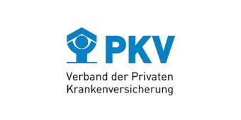 Das Motiv zeigt das blaue Logo des Verbands der Privaten Krankenversicherung.