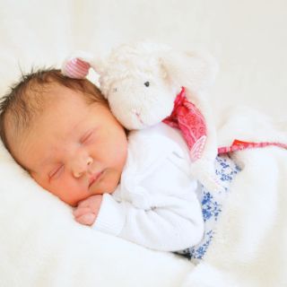Ella Lynn