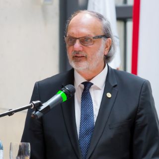 Altdekan der Semmelweis Universität Prof. Karádi