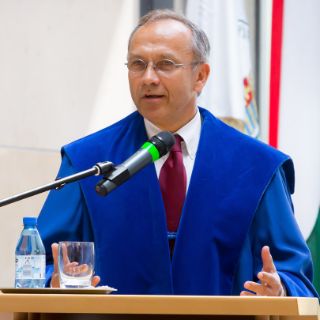 Repräsentant des Dekans der medizinischen Fakultät der Semmelweis Universität Prof. Dr. Oldhafer