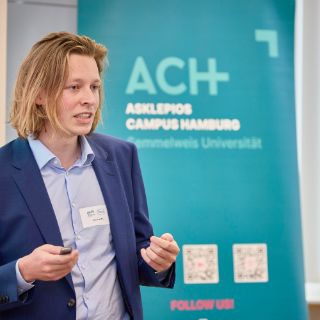AMS Roche Symposium Medizinstudium und Next Generation Medicine Student Moll
