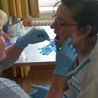 aktivierende Pflege Mundhygiene