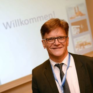 Tagungspräsident Prof. Dr. med Rudolf Hatz, Chefarzt der Thoraxchirurgie der Lungenklinik Gauting