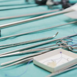Bild: OP Instrumentarium II Dr. Albrecht