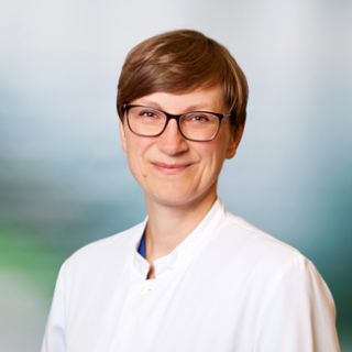 Dr. Annika Schön