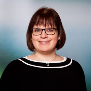 Dr. Annina Carstens