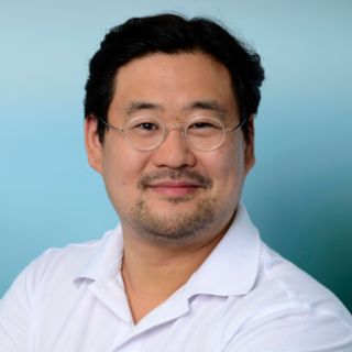 Dr. med. Mau-Thek Eddy