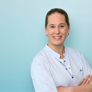 Dr. Julia Schmeck