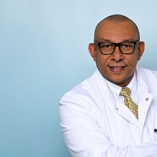 Prof. Dr. Aron-Frederik Popov