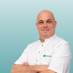 Das Bild zeigt den Ärztlichen Direktor PD Dr. Ralph Tölg