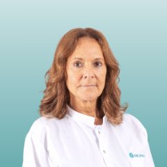 Das Bild zeigt die Ärztliche Leitung Dr. Katrin Oechel