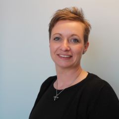 Das Motiv zeigt Pflegedienstleitung Elisabeth Brandenstein