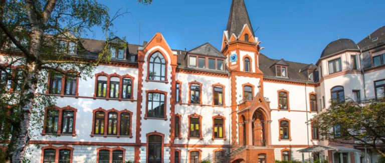 Altbau Asklepios Paulinen Klinik Aussenansicht APK
