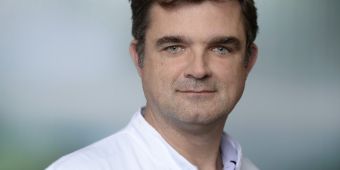 Dr. Jens Niehaus, Chefarzt der Gastroenterologie in der Asklepios Klinik Wandsbek Dr. Jens Niehaus, Chefarzt der Gastroenterologie in der Asklepios Klinik Wandsbek