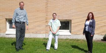 Drei neue Auszubildende an der Asklepios Orthopädischen Klinik Lindenlohe Drei neue Auszubildende an der Asklepios Orthopädischen Klinik Lindenlohe