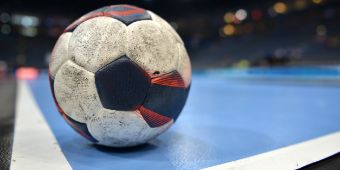 Die Handball-Bundesliga startet aufs Neue. Handball Ball Halle