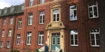 Z.A.G.: Asklepios Klinik St. Georg, Haus W Bild: Gebäudefassade ZAG bei der Asklepios Klinik St. Georg, Haus W