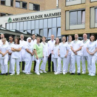 Chefarzt Prof. Dr. med. Frank Lampe, Dr. Anusch Sufi-Siavach, Dr. med. Ole Guderjahn, Arne Demming, Dr. Mathias Weber und ihr Team der Orthopädie an der Asklepios Klinik Barmbek 