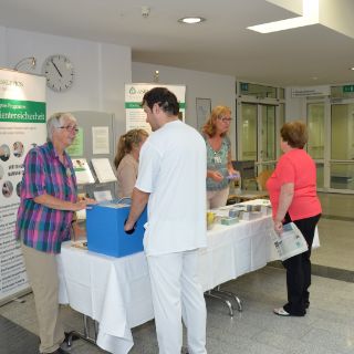 Bild: Infostand zur Patientensicherheit