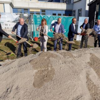 Bild: Spatenstich