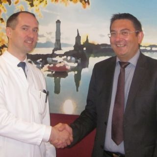 Chefarzt Sven von Rönn und Geschäftsführer Andreas Fischer