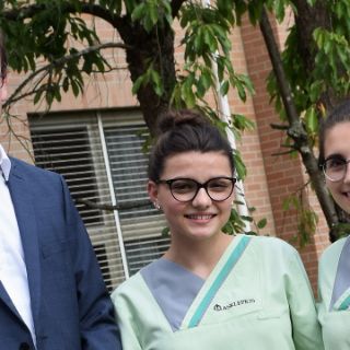 Drei neue Auszubildende an der Asklepios Orthopädischen Klinik Lindenlohe