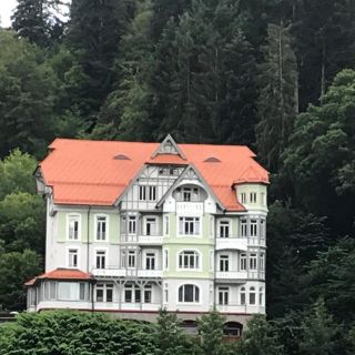 asklepios triberg villa