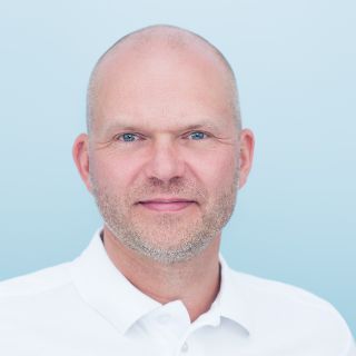 dr.-christopgher-wolf