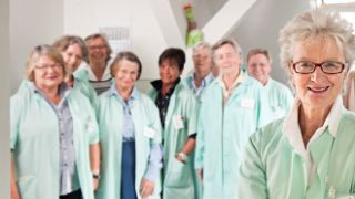 Foto der Grünen Damen und Herren in der Asklepios Klinik St. Georg