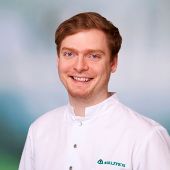 Dr. Benedikt Börries